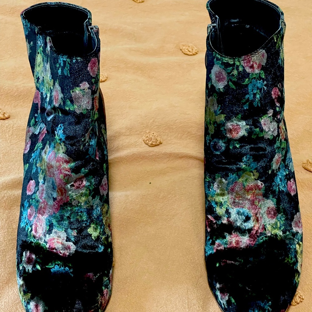 “Monique” Velvet Heel Boots